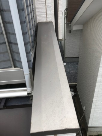ベランダわきの屋根施工前