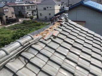 上尾市で屋根崩れの現場調査