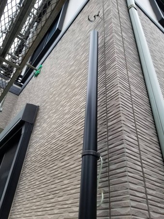 瑞穂町雨樋施工中