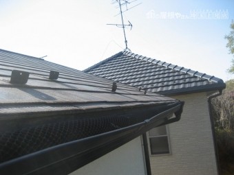 雨樋 歪み 写真