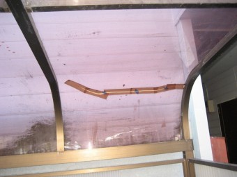 川越市アパート 自転車置き場屋根
