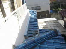 川越市 瓦屋根破損写真