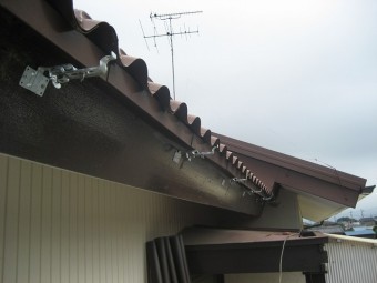 雨樋新しい金具