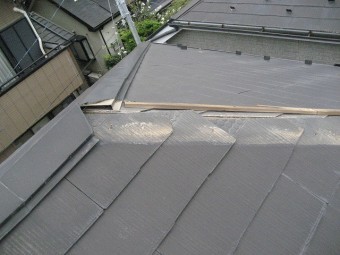 上尾市で屋根棟の施工前