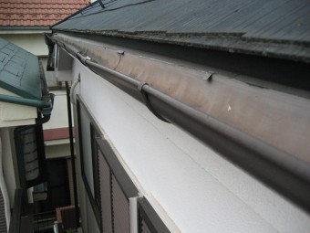 西多摩郡で雨樋の施工前