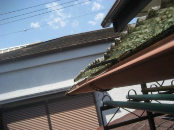 雨樋 針金 浮き