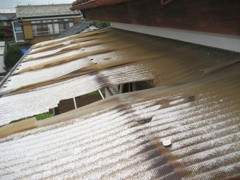 宮代町でトタン屋根の現場調査