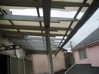 練馬区でトタン屋根の現場調査