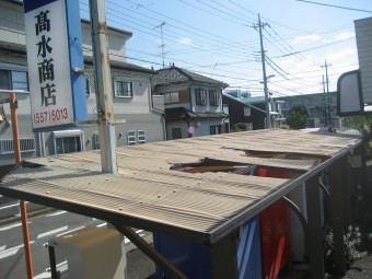 瑞穂町でトタン屋根の施工事例