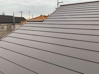 上尾市で屋根の葺き替え工事後の様子