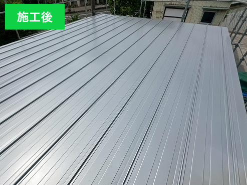 屋根工事　折板屋根のメンテナンス実施！プレハブ建物