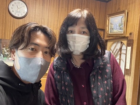 強風で割れてしまったカーポート屋根のポリカーボネート交換工事を実施しました