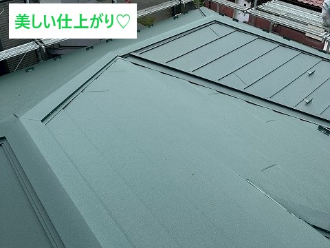 葺き替え工事　美しい仕上がりです♬